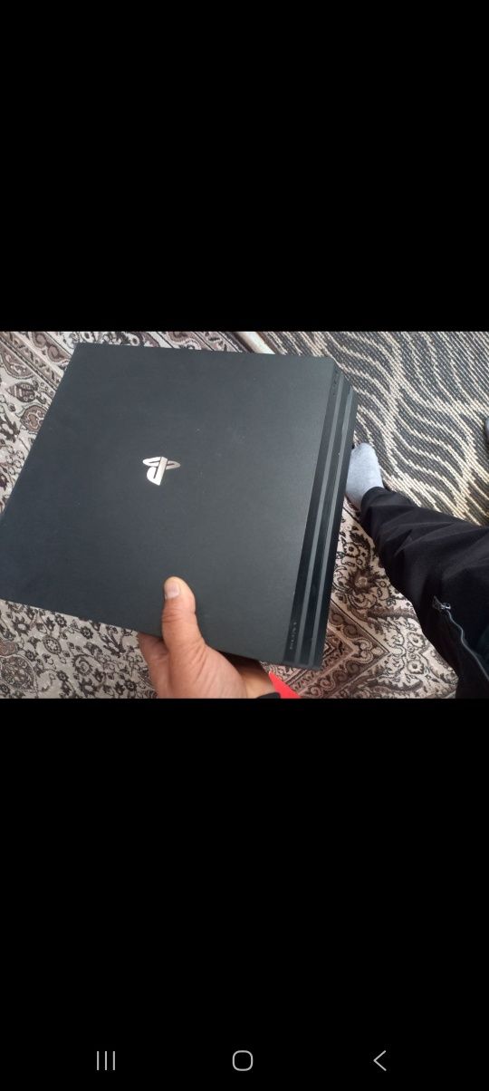 PS4 pro ideal tiniq o'yinlar yozilgan disk solid oyno'rasiz plomba bor