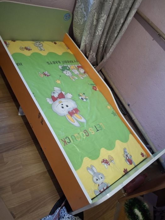 Детский төсек жағдайы жақсы