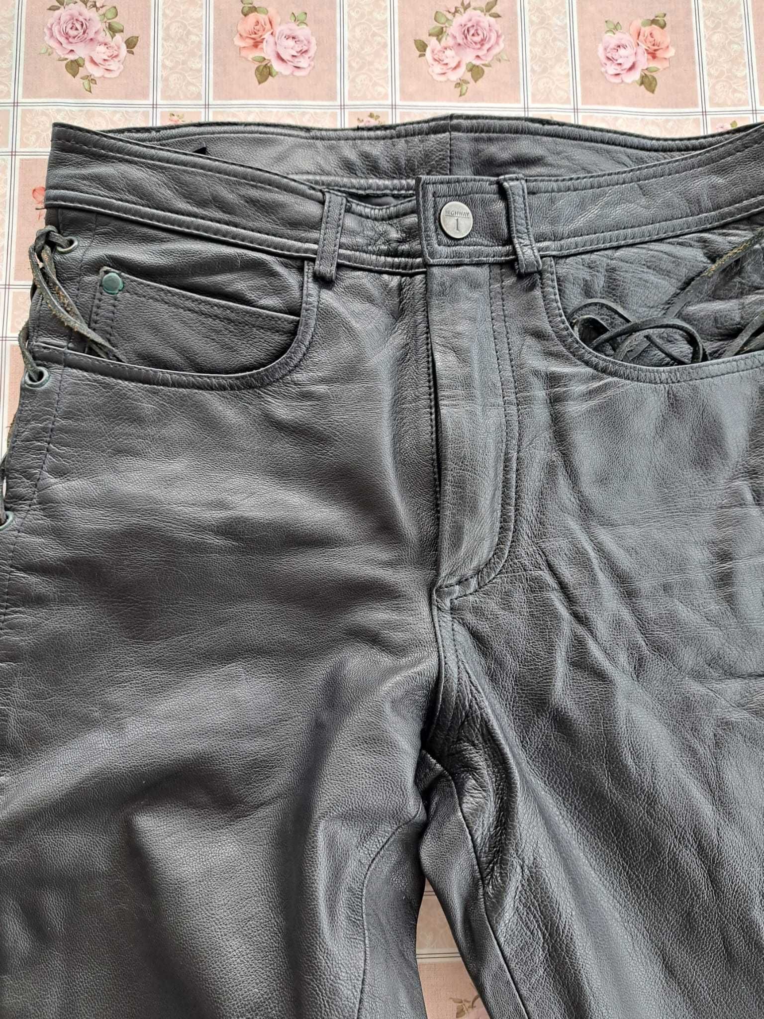 Pantaloni piele cu snur din piele, gen choper, stare perfecta,