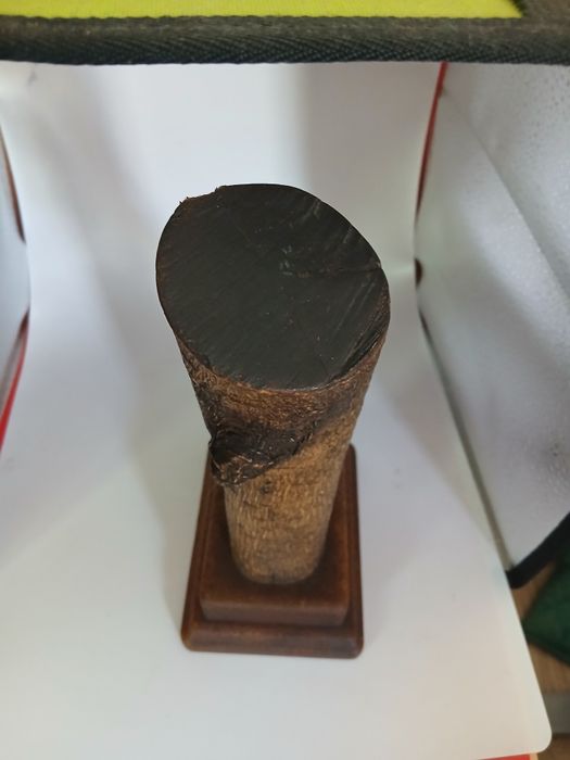 Sculptura în lemn,unicat,realizata de un soldat în 1946.