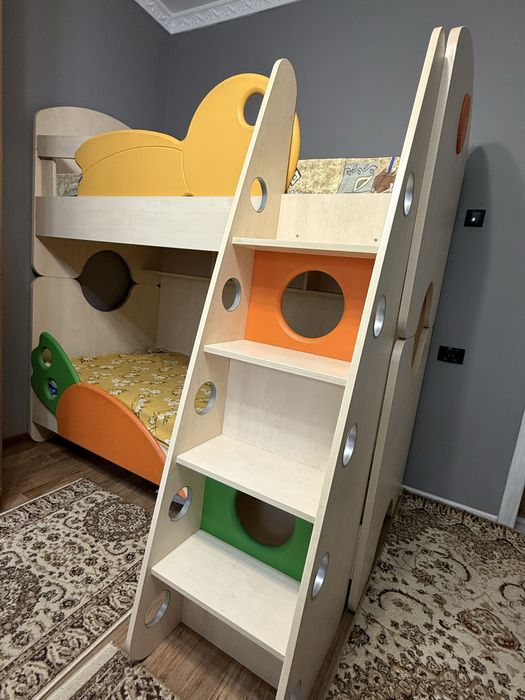 Двух’ярусная кровать