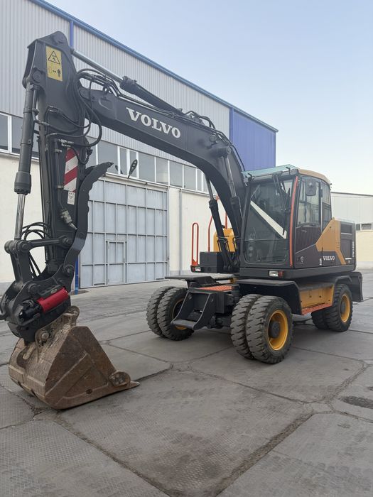 Продается VOLVO EW140E 2016год