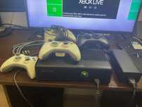 Xbox 360 Slim 500 GB Modat RGH + 26 Jocuri Instalate + 4 Manete