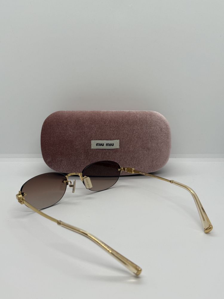 Miu miu слънчеви очила
