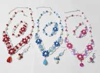 Reducere ! Seturi florale copii, frumoase, margele, unicat, 3 piese