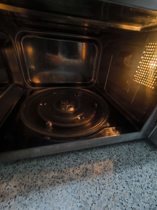 Cuptor cu microunde alaska