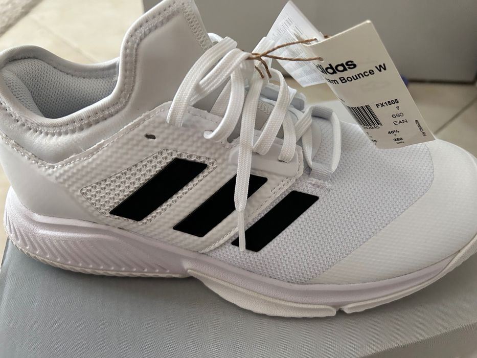 Adidas Court Team Bounce маратонки 40 номер