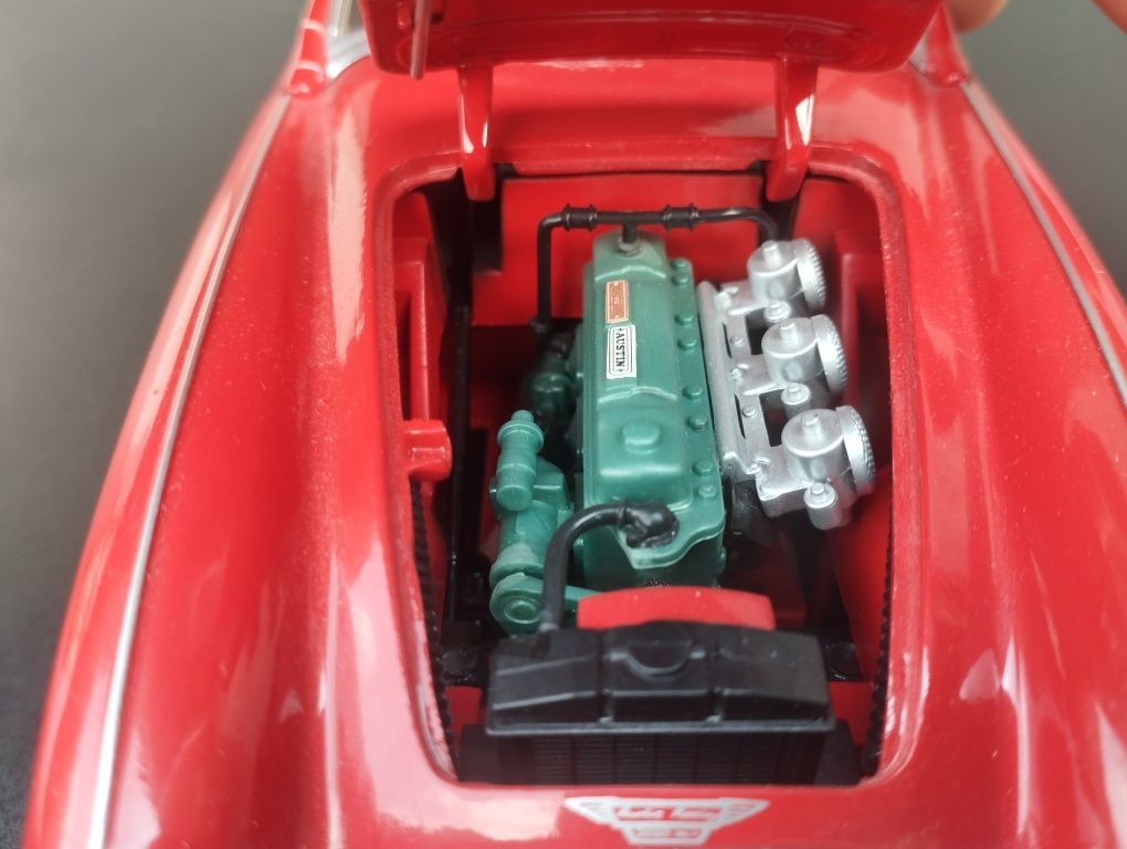 Колекционерска метална количка Austin-Healey 3000 Mark II 1:18