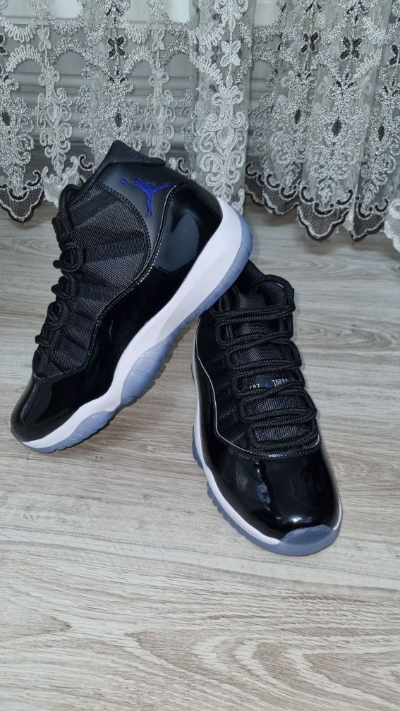 AIR Jordan 11 Retro "SPACE JAM" #42.5