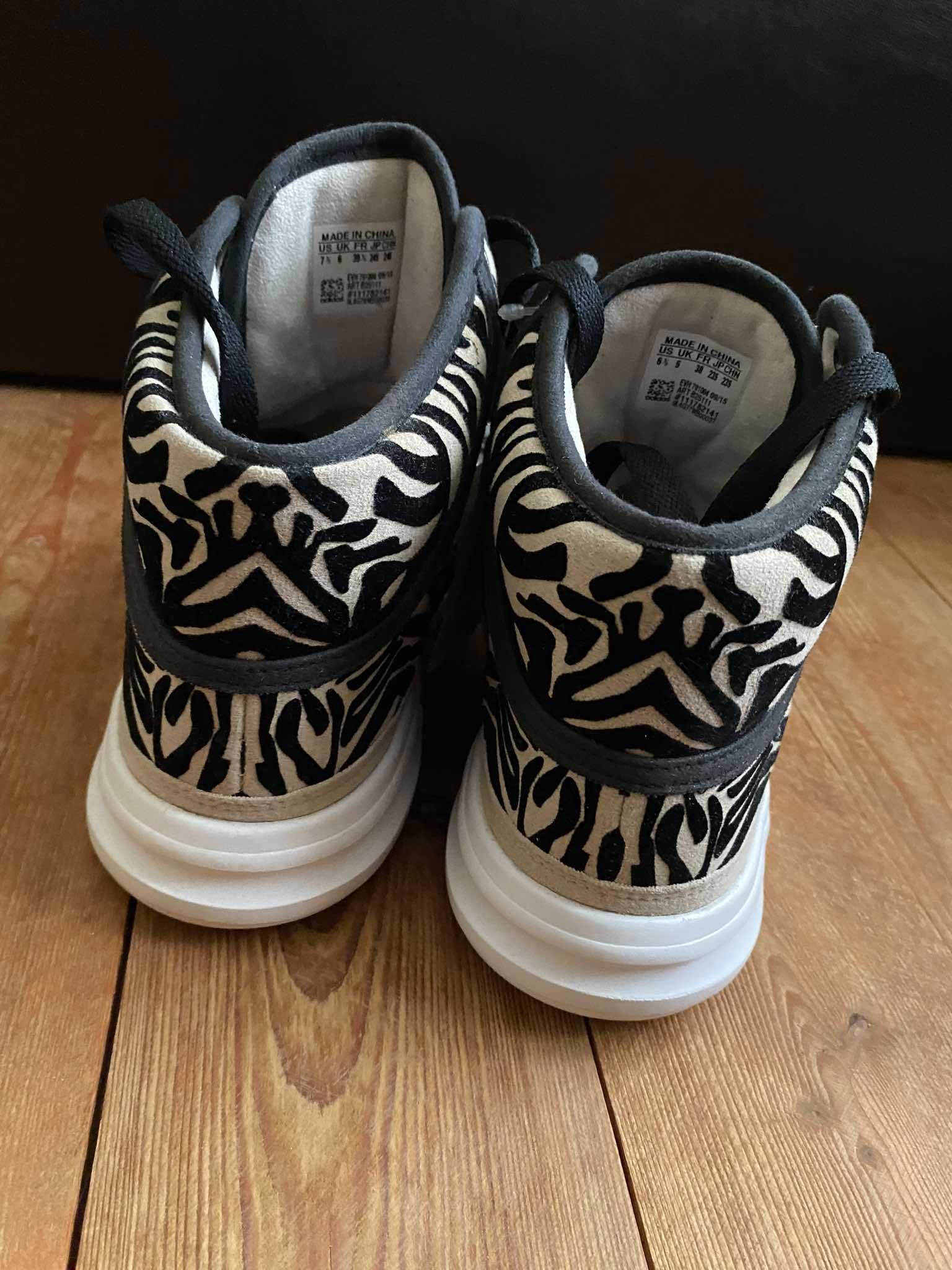 Нови кецове adidas