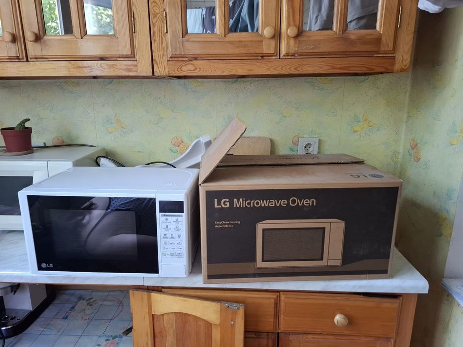 Микроволновка LG
