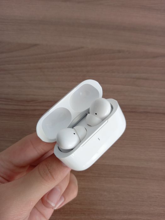 Продаётся AirPods Pro, новый
