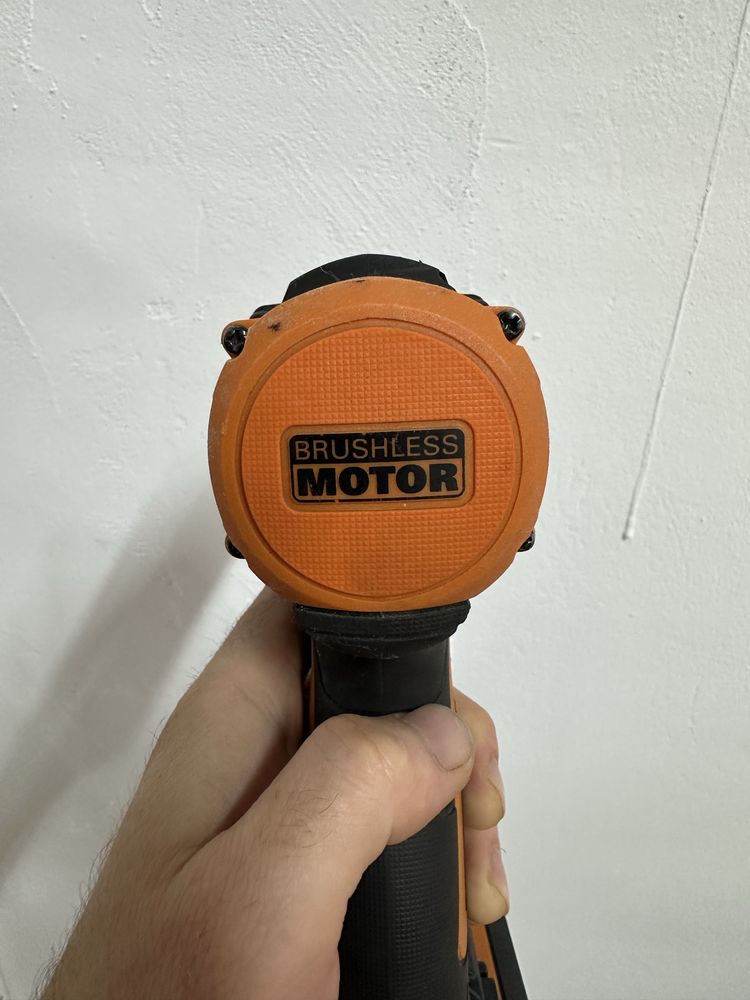 Bormasina filetanta percutie Worx wt350.2