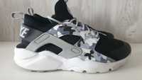 Nike Air Huarache Run mărime 38.5