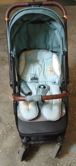 Срочно продаю детскую коляску, в отличном состоянии