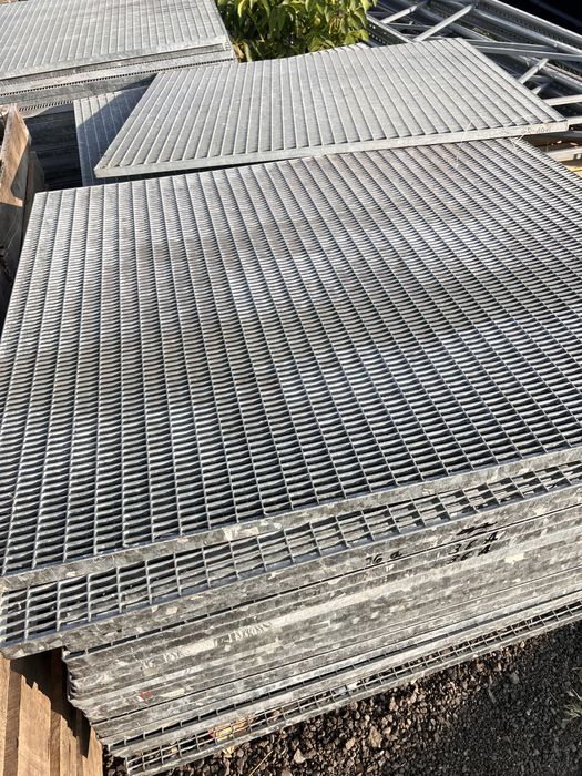 Gratare galvanizate zincate 1240x1270