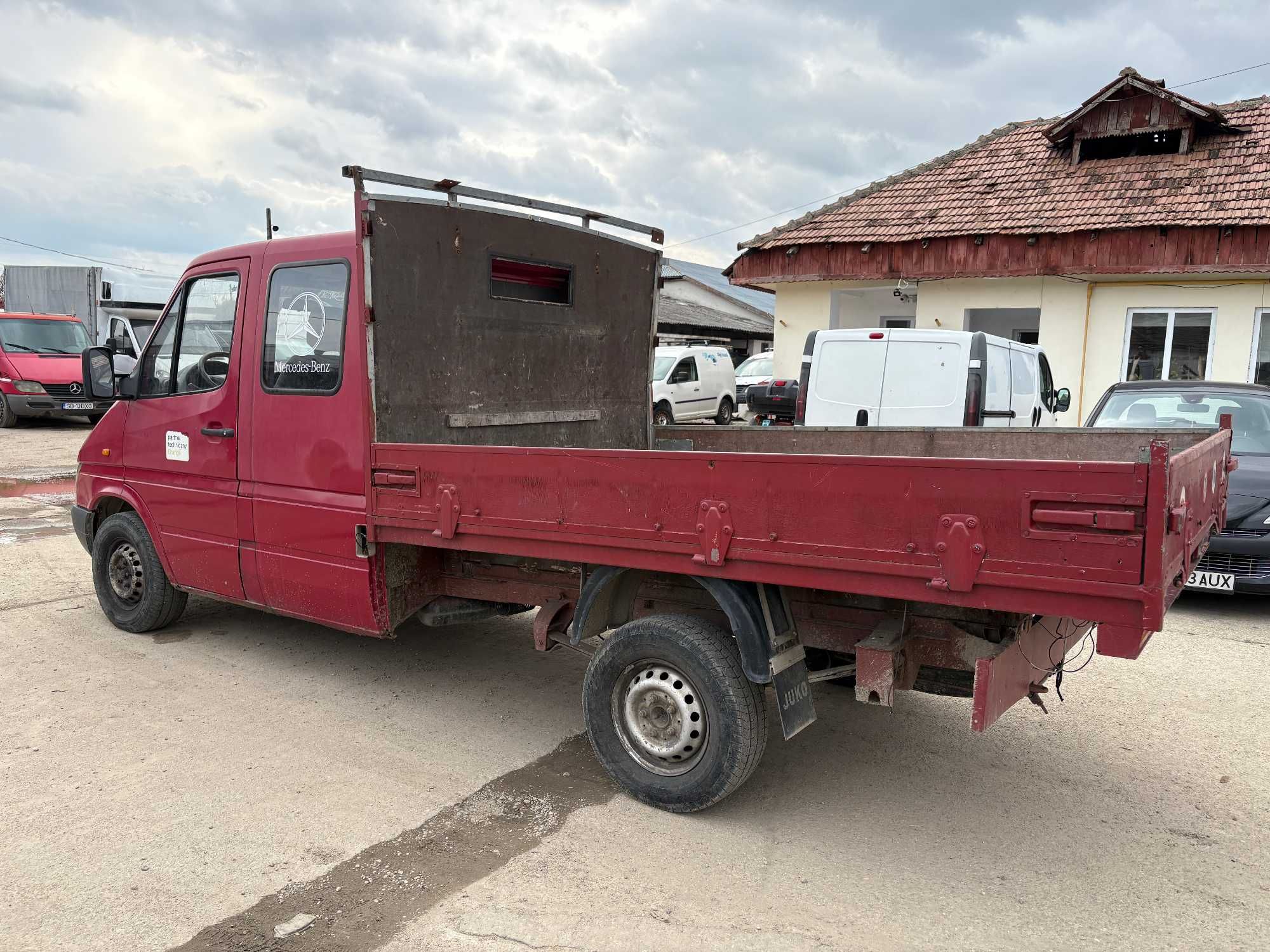 DEZMEMBREZ Mercedes SPRINTER DOKA 2.2 CDI 2.7 CDI import Polonia 2002