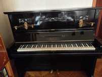 Pianină  Hilbert & Winkelmann