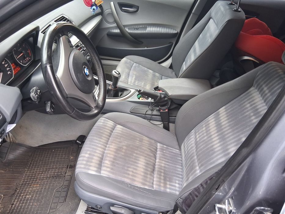 Bmw seria 1 E87 118D 2005 258425 km originali masina personala