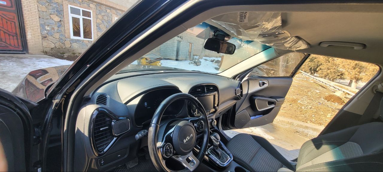 Kia 2022 yil 888