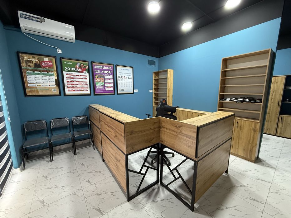 Reception va vitrina sotiladi