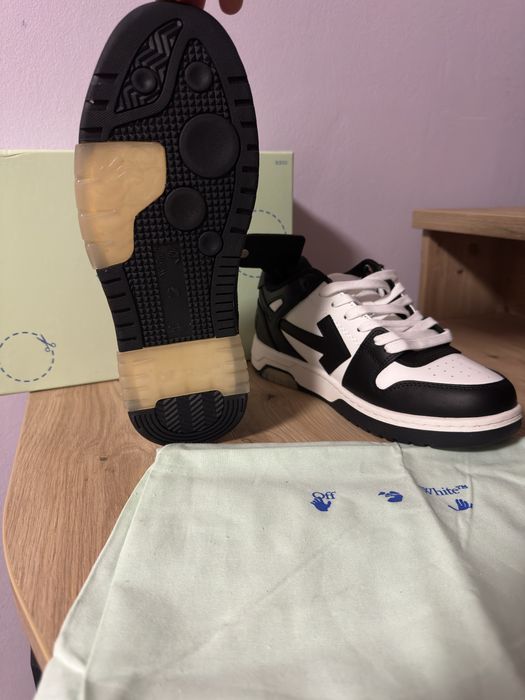 Off-White Out of office