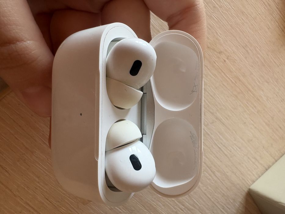 продаю Air pods pro 2