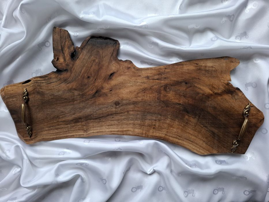 Дъски от епоксидна смола и орех