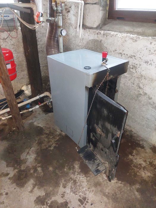 Centrală lemne fontă Gobe