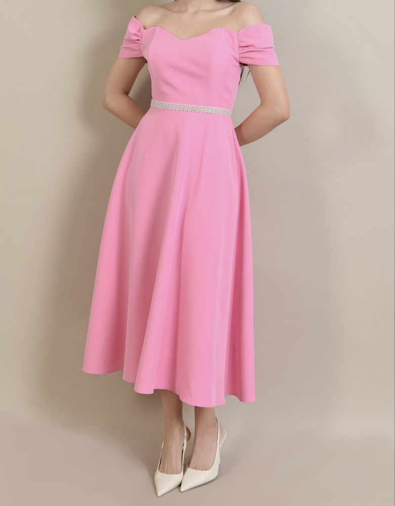 Rochie poema cu umerii goi