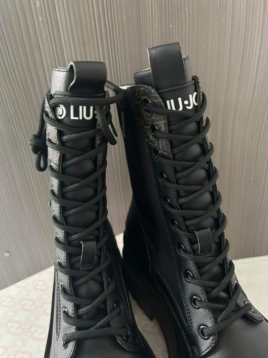 Зимни боти Liu Jo