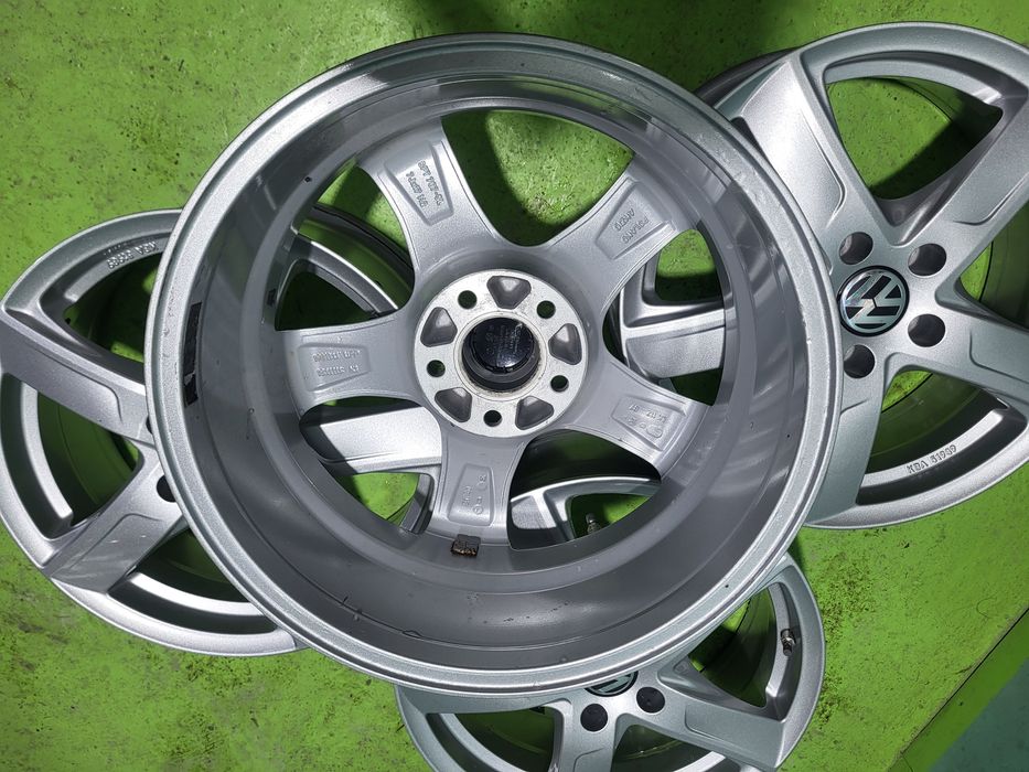 17 5x112 Vw Passat Touran Caddy лети джанти 5х112