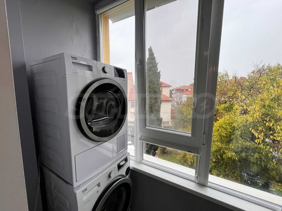 Четиристаен апартамент в Поморие близо до плаж - Център Стар град