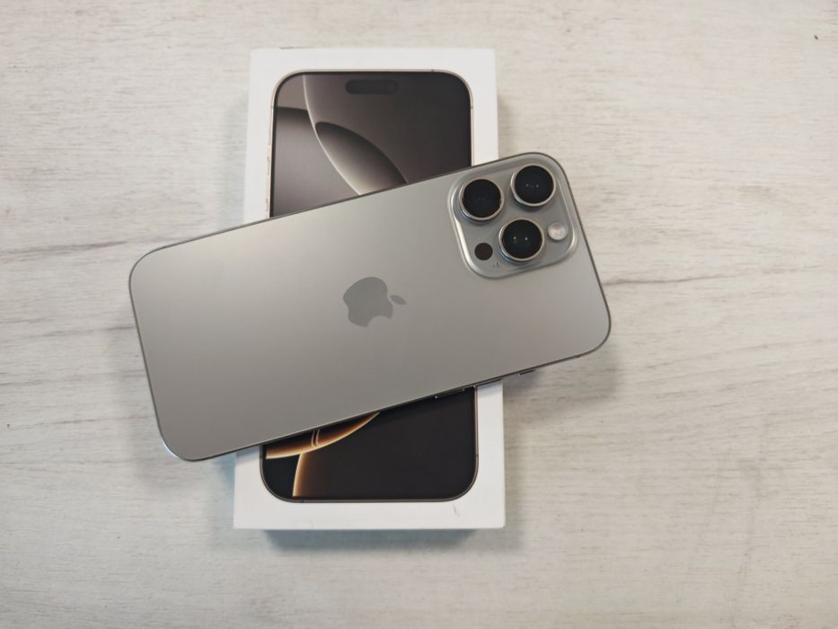 Перфектен  iPhone 16 Pro Max 512 GB Natural Гаранция