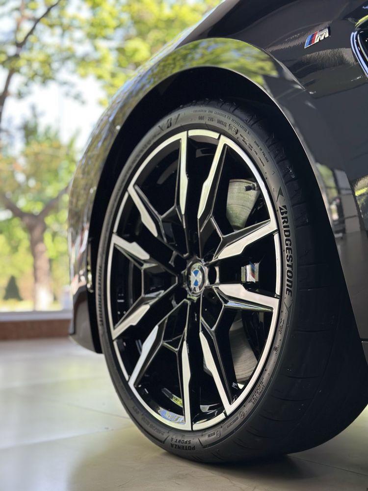 В наличии: Bmw M850i 2025