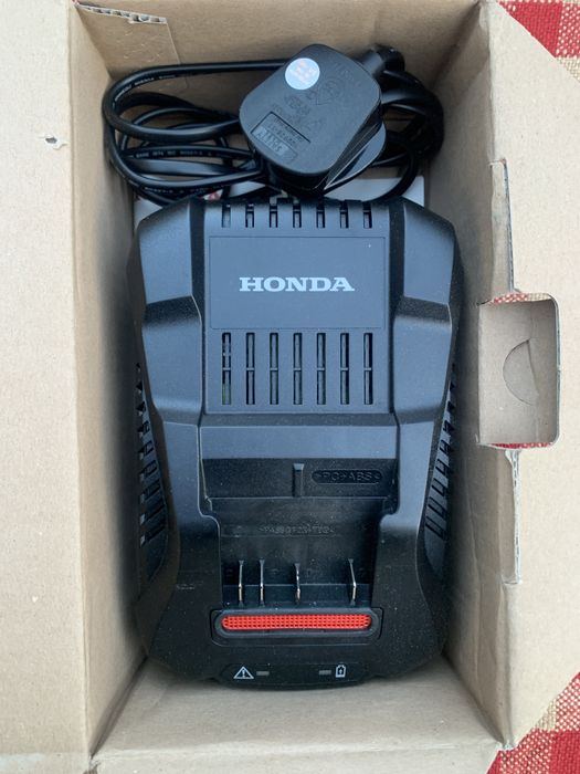 Bosch GCM 18V-216/2022г/безчеткова пендула /+ стойки