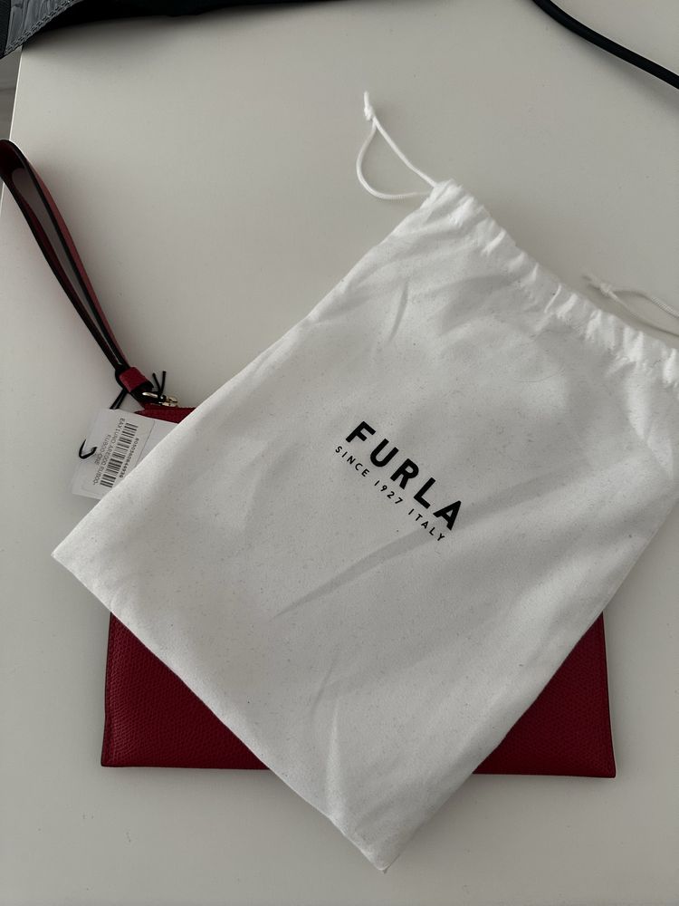 Чанта Furla clutch червена
