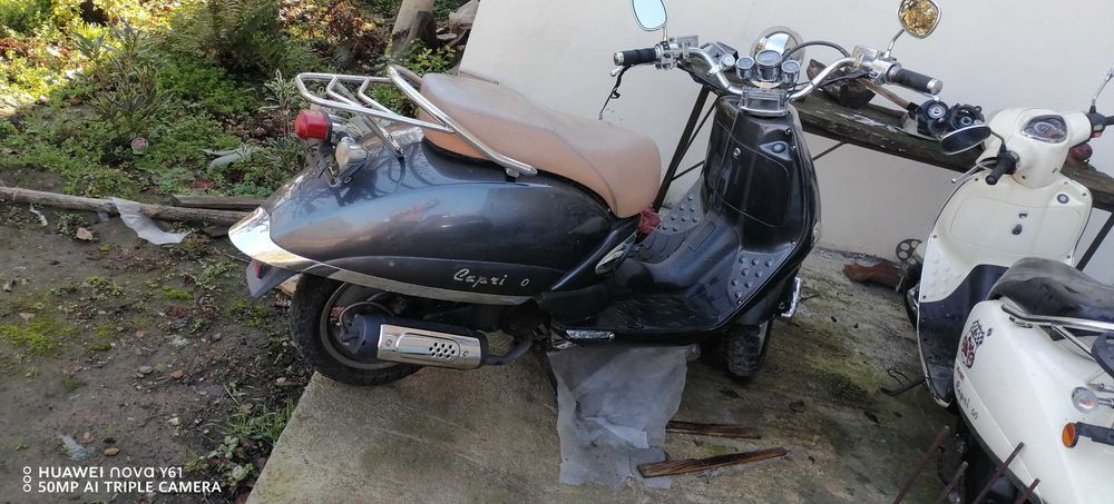 Продавам 2бр скутери