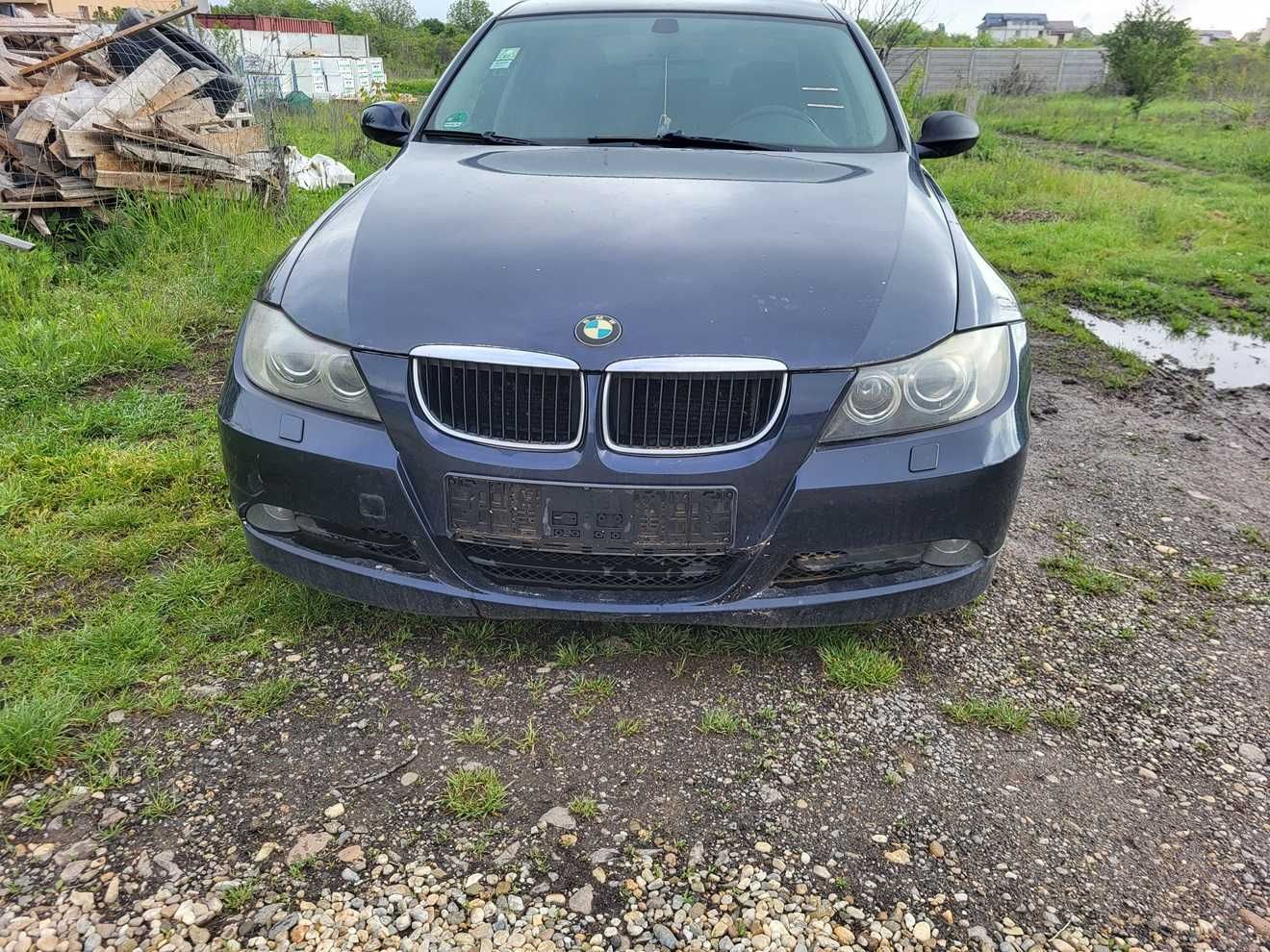 Dezmembrez bmw e90 320d 163 cp an 2006 volan stanga