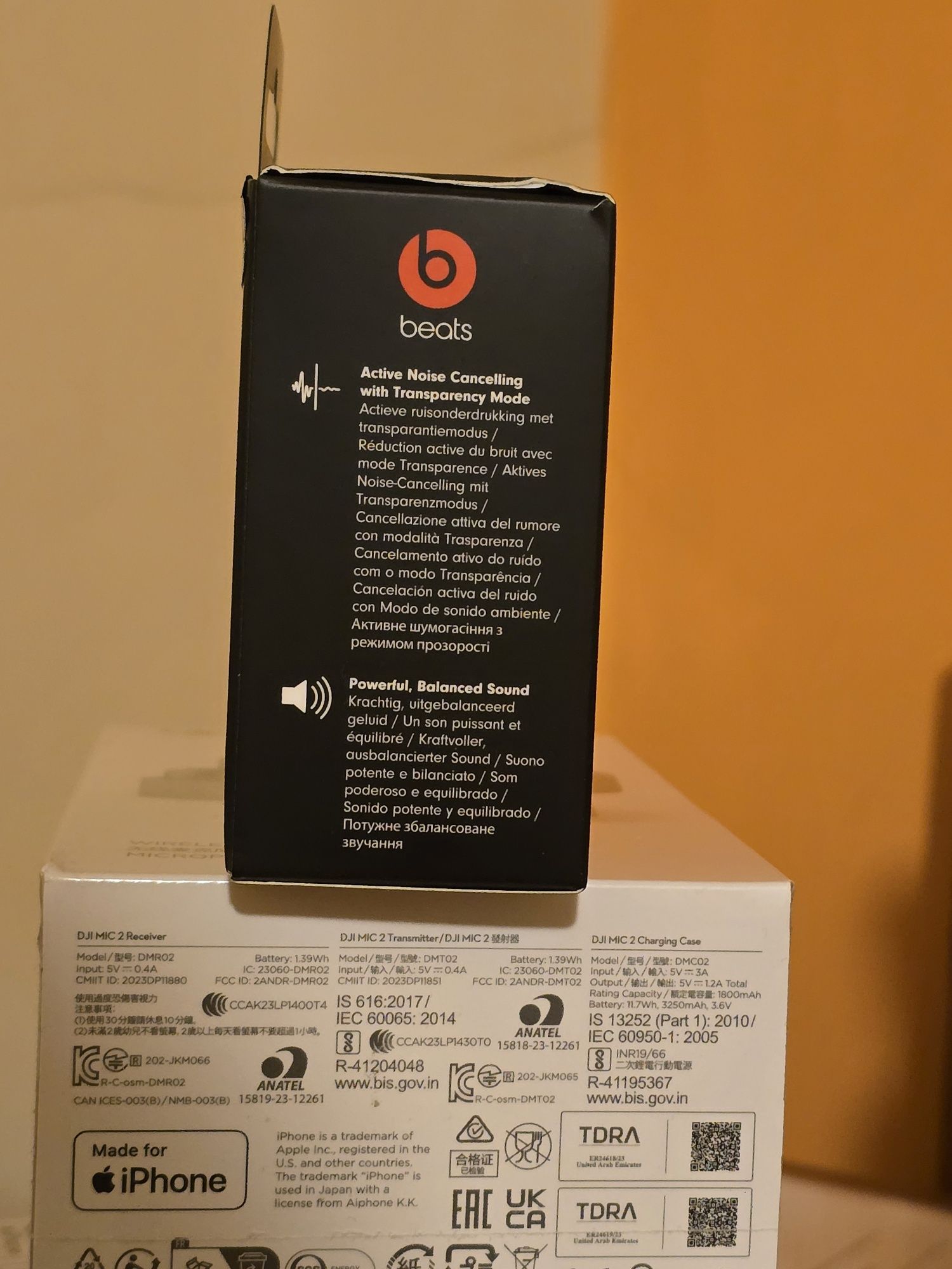 Слушалки Beats Studio Buds "active noise canceling- TRANSPARENCY MODE"