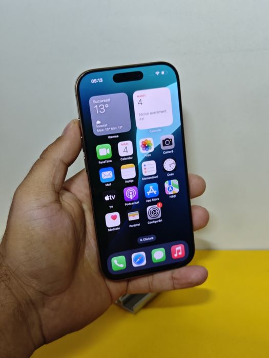 16 Pro 128 GB Desert Titanium