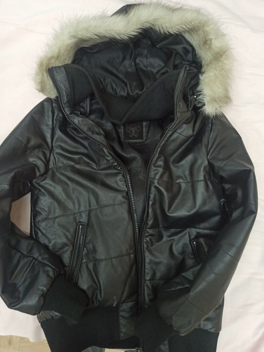 Y2k кожено яке с пух