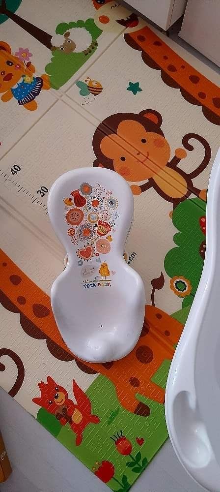 Ваничка и лежанка за бебче с вградена индикация за температурата