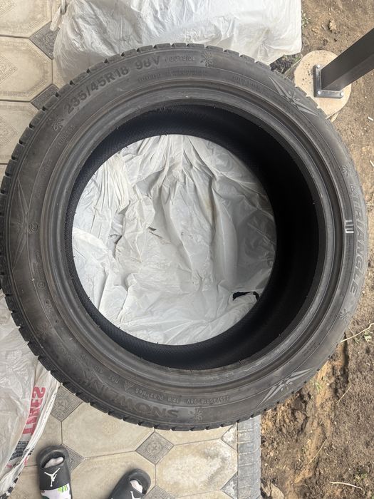Зиминие шины Triangle Snowlink 235/45 R18