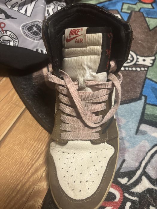 Air jordan 1 travis scott. PRET NEGOCIABIL!!!
