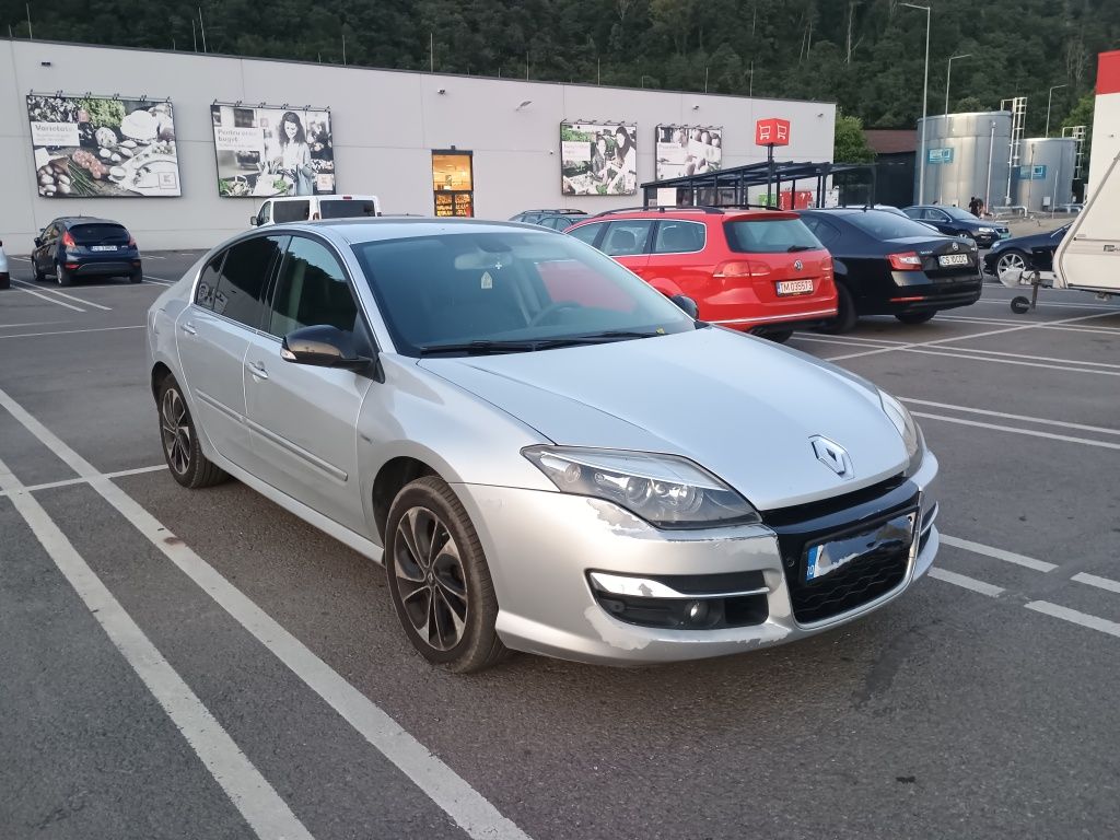 Renault Laguna 3 Bose 2012 150 cai