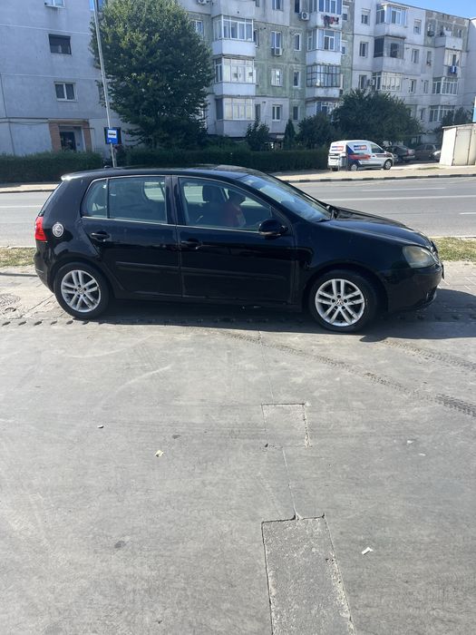 Golf 5 de vanzare.