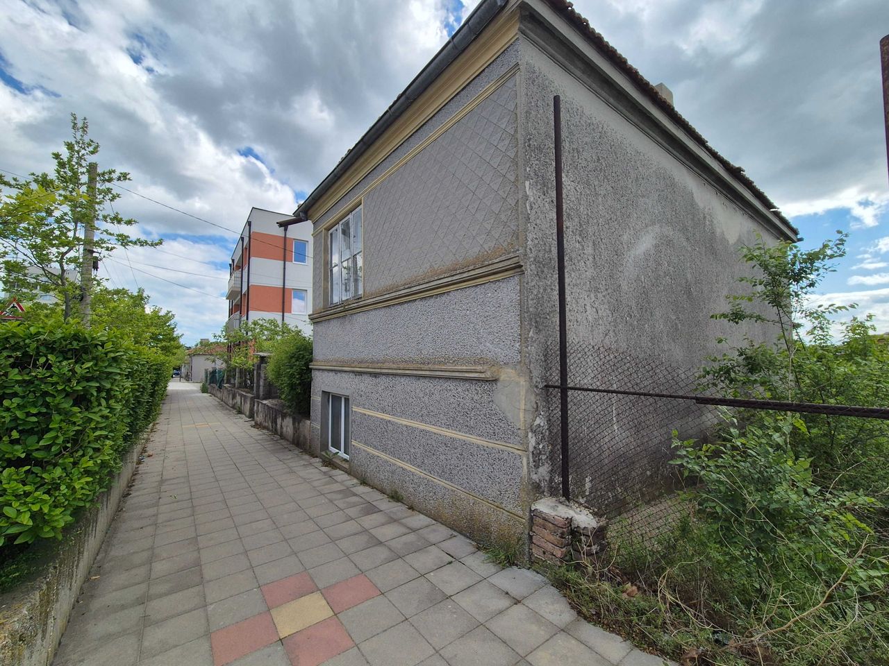Продава се Къща в Варна, Център - 152 кв.м за 823 €/кв.м - Снимка #3