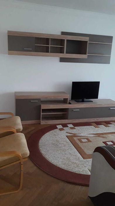 Inchiriez apartament 2 camere  ultracentral