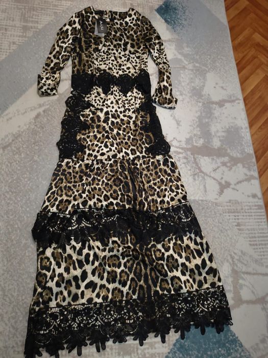 Продам платье новое